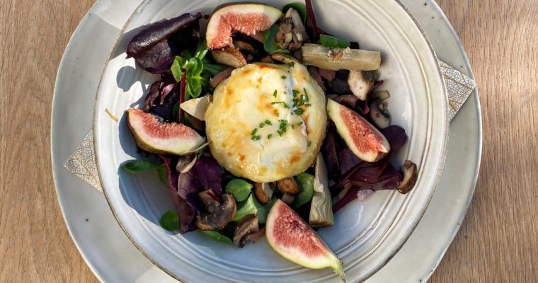 Salade de chèvre, figues et artichauts